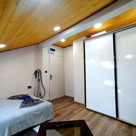 Apartament Budget With Breakfast